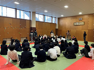 Honjo High School, Onsite cultural exchange with Qatari friends