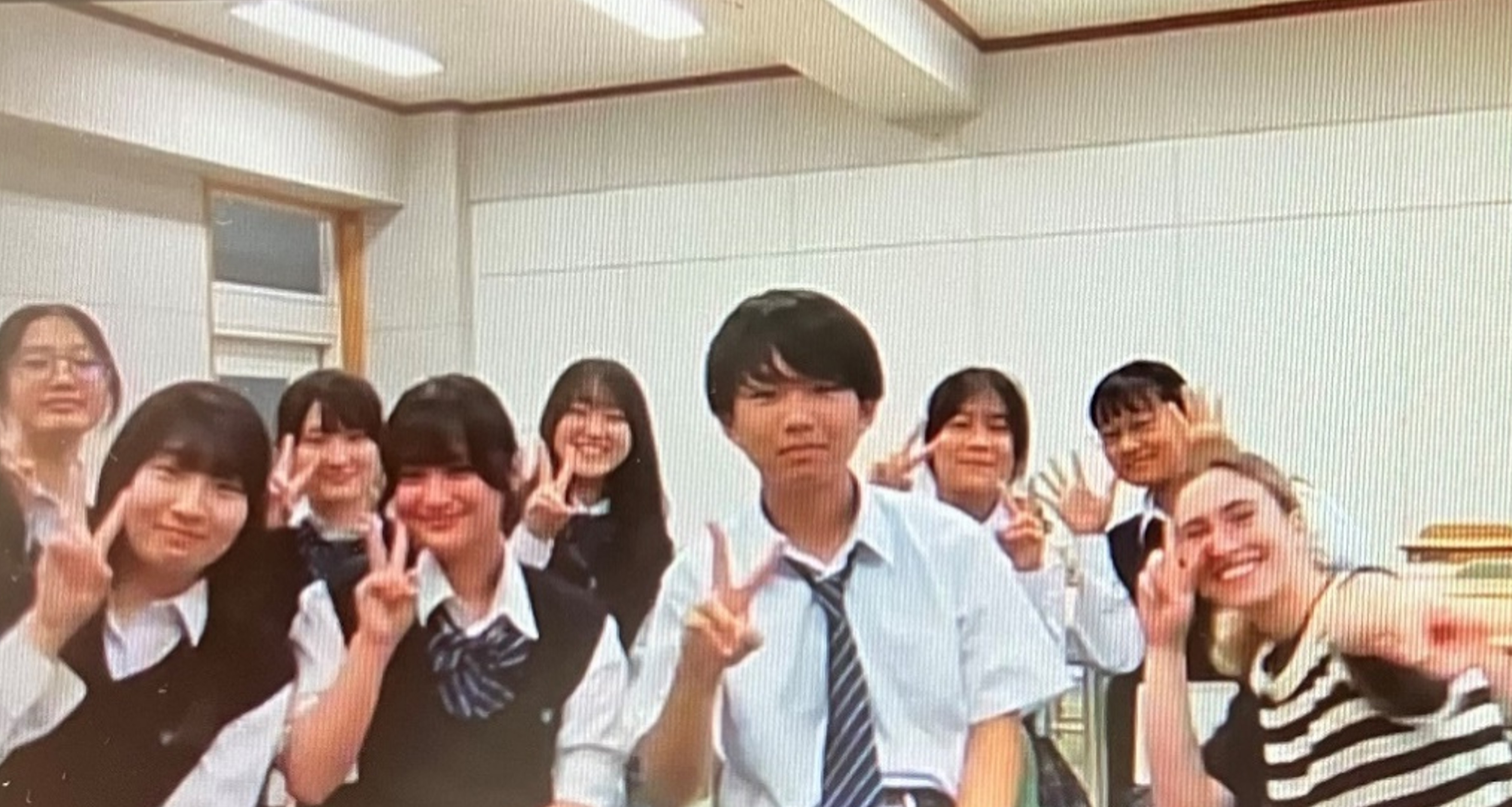 Tokyo Metropolitan Hiroo High School Online cultural exchange with Korean friends