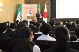 イラン・イスラム共和国大使館への訪問の写真